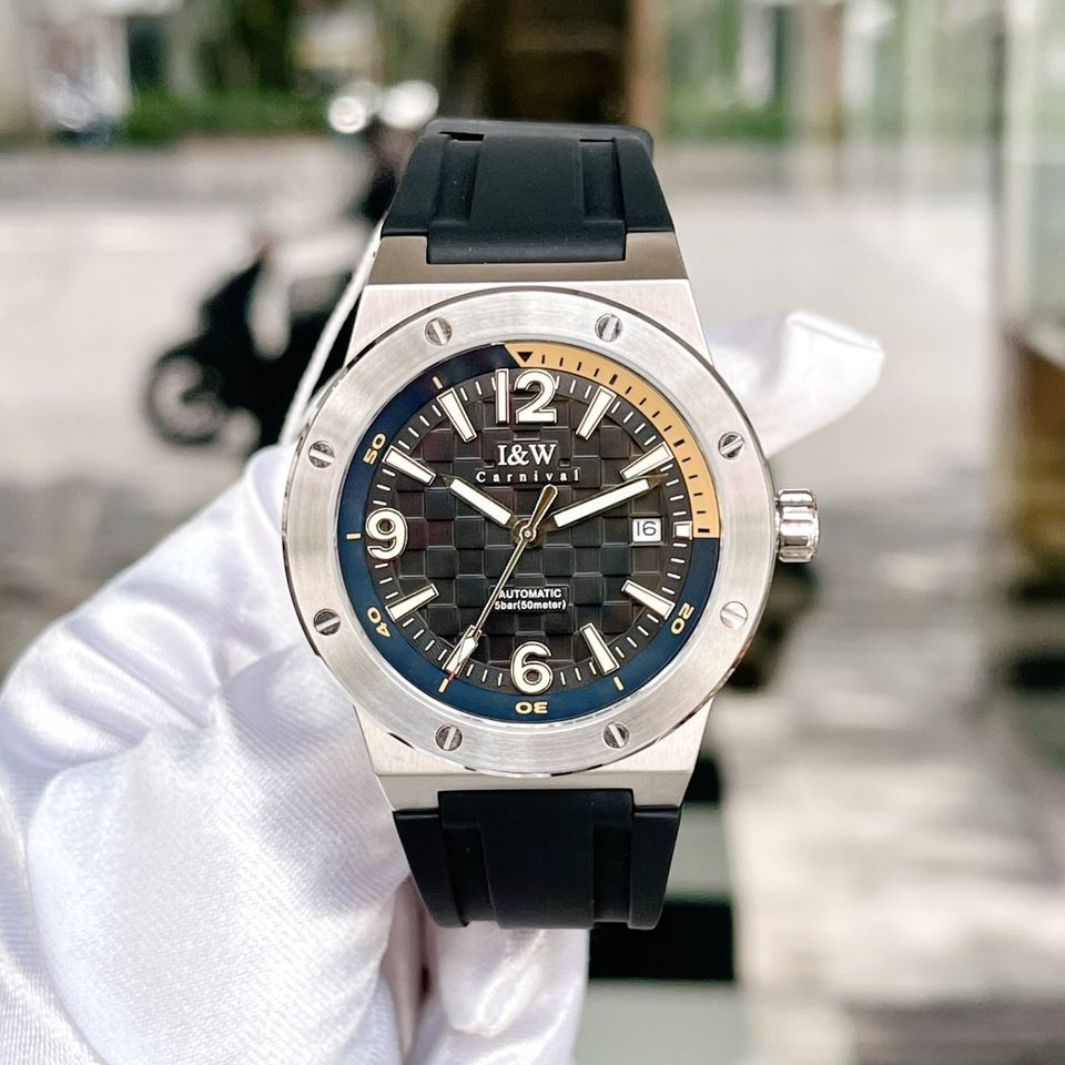 Siêu phẩm I&W Carnival 618G Black Dial