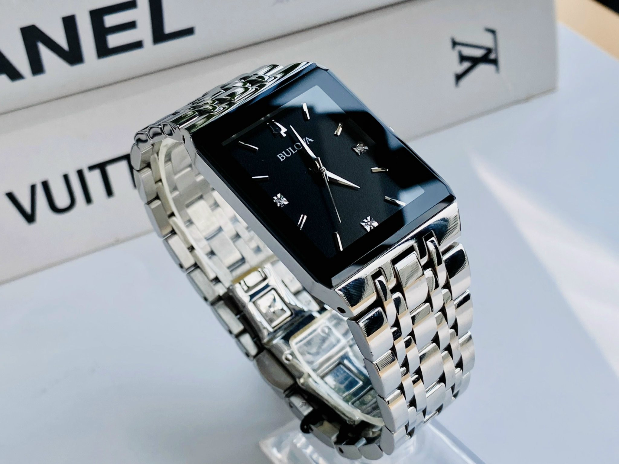 Bulova Diamond 96D145